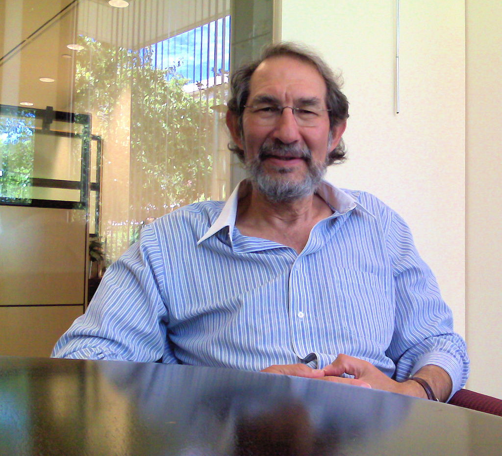 1024px-Geoffrey_West